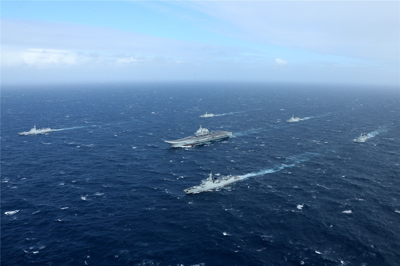 因為遼寧艦只是大型洗衣機正常過航臺灣海峽